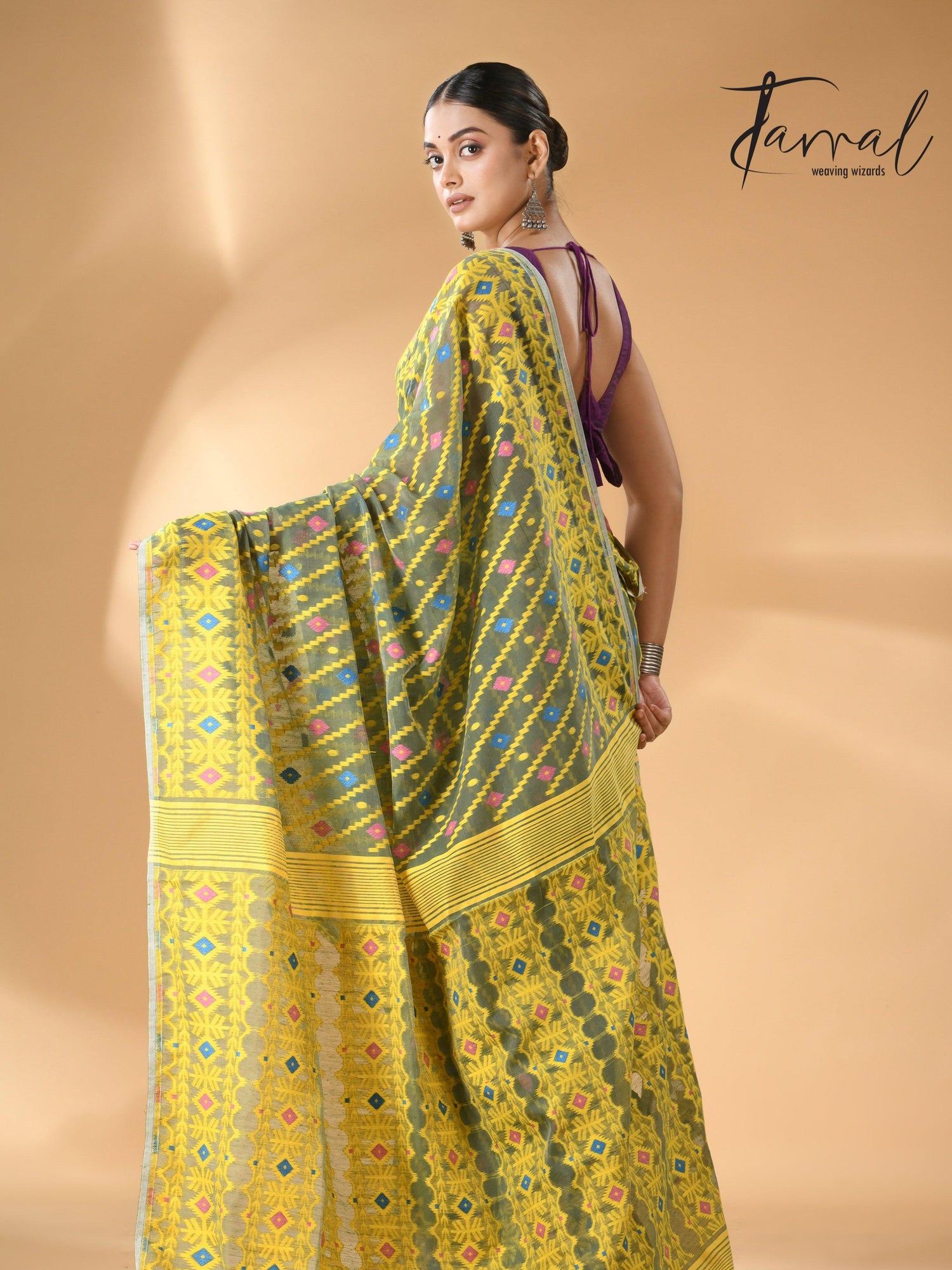 jamdani saree, jamdani, handloom, handwoven, saree, silk, dhakai, weaving, kolkatasaree, tamalboutique