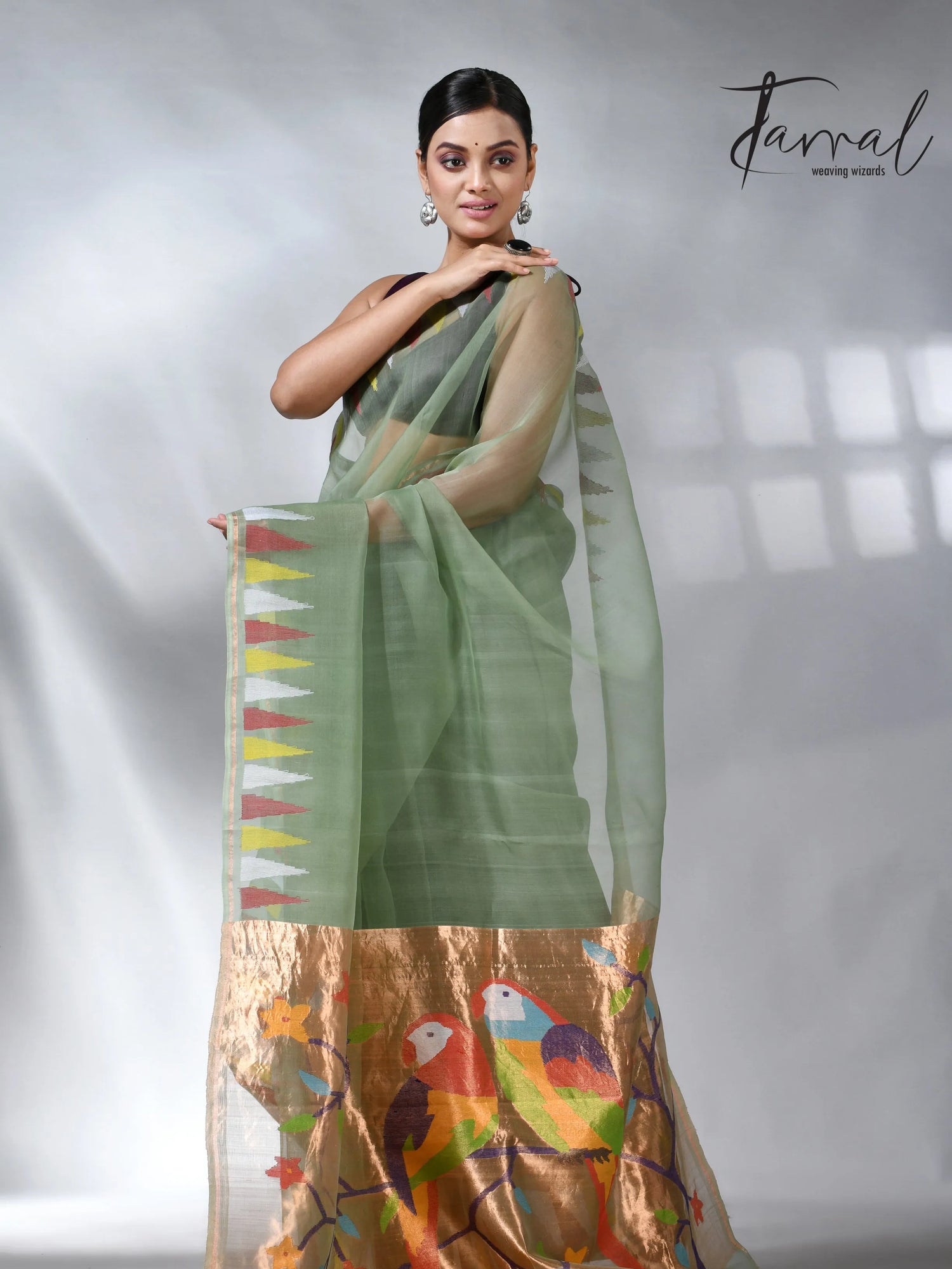 Moss_green_paithani_pure_muslin_silk_handwoven_jamdani_saree