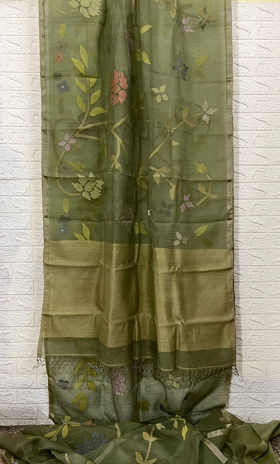Moss green with allover floral handwoven muslin silk jamdani saree - Tamal Boutique