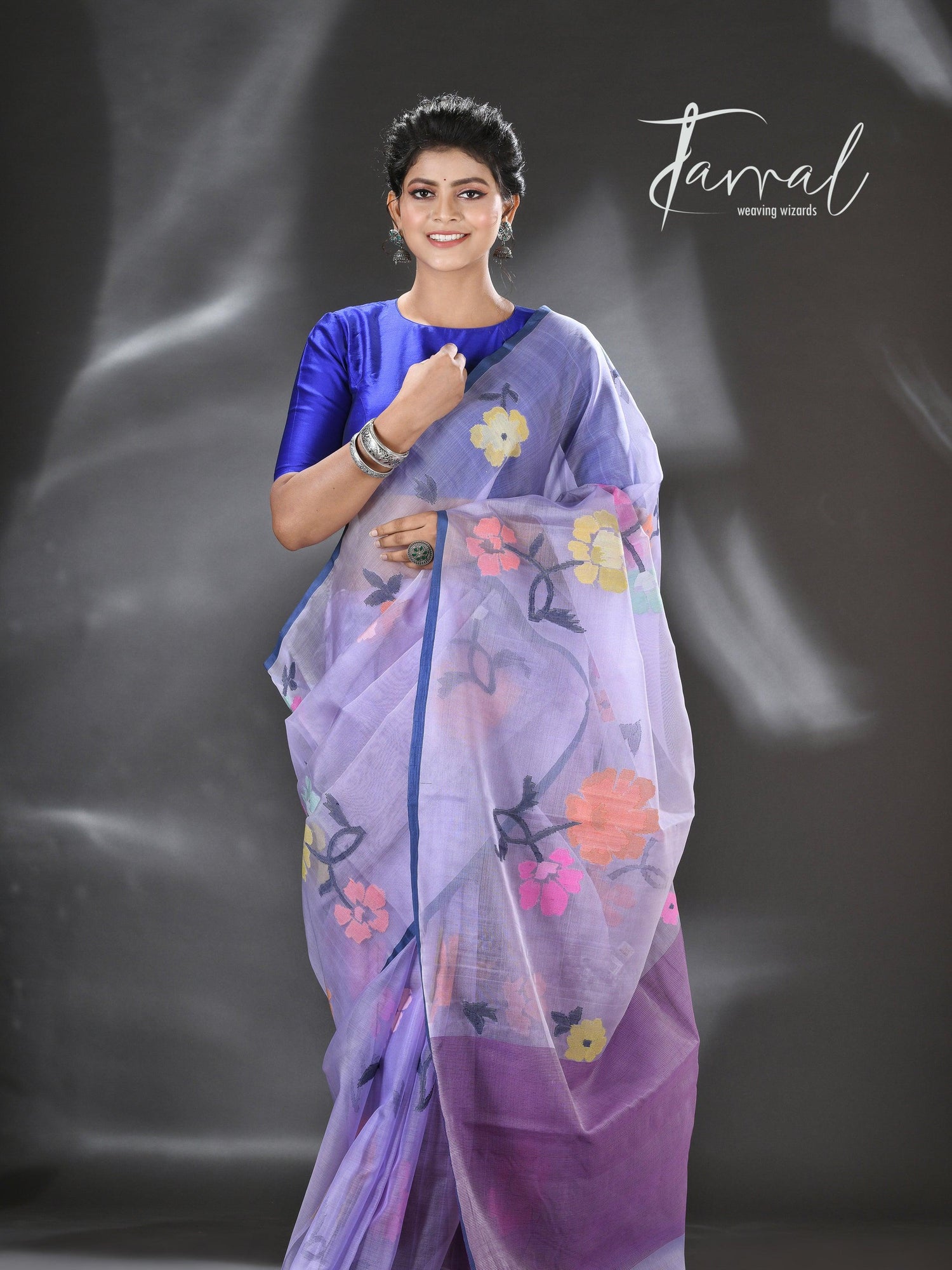 Neelambari Pushpa muslin silk handwoven jamdani saree full3