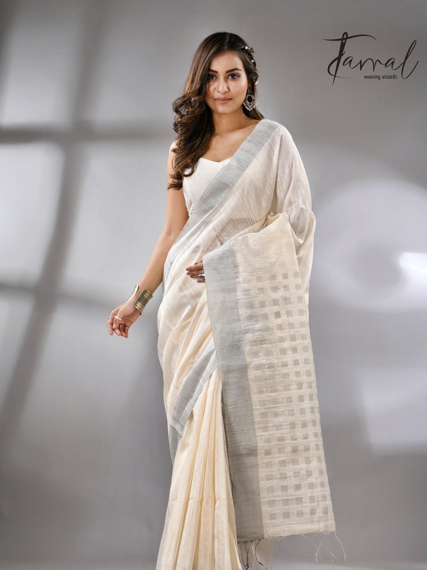 OffWhite Matka Silk Handwoven Jamdani Saree