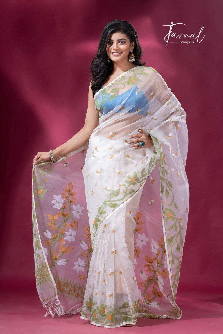 Off white muslin silk jacquard handloom soft dhakai jamdani saree3