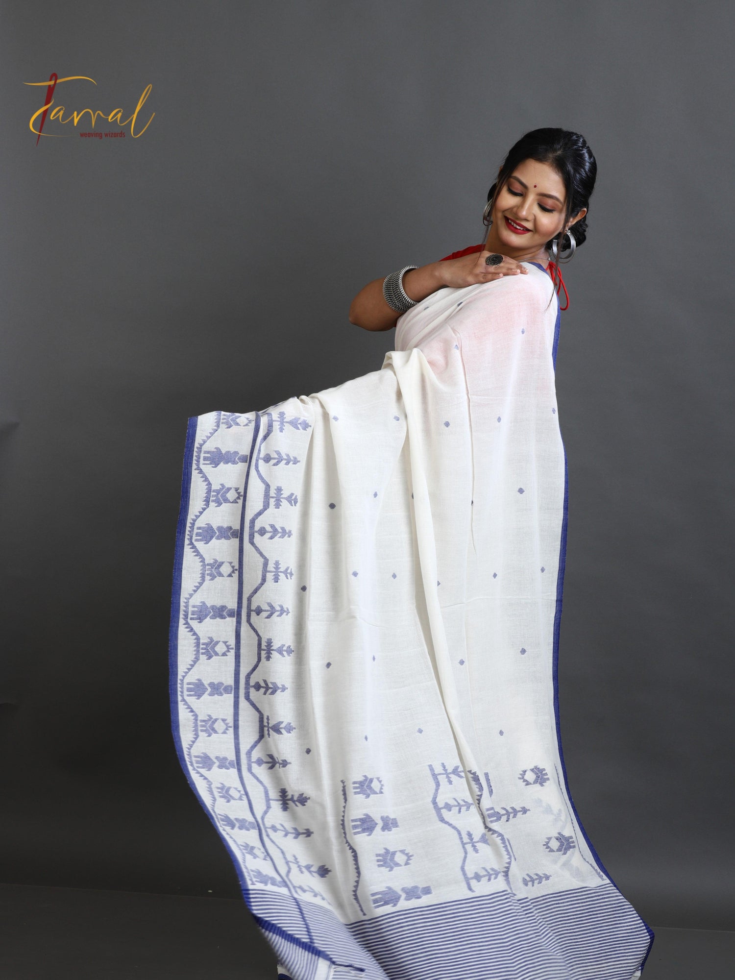 Off white with blue border pure cotton handwoven jamdani saree