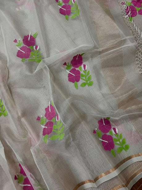 Offwhite with red & pink Hibiscus motifs handwoven Muslin silk jamdani saree - Tamal Boutique