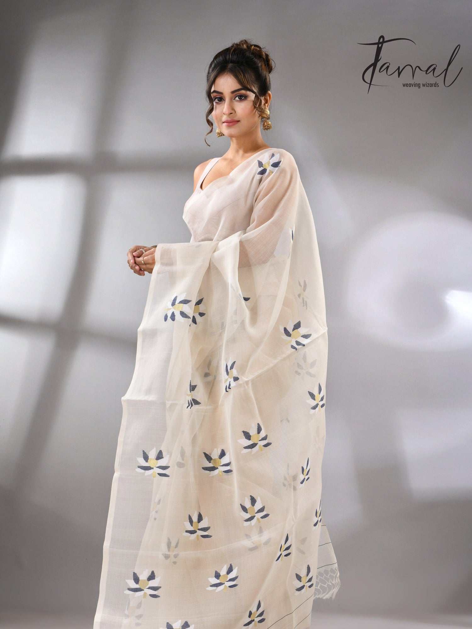Offwhite Motifs Muslin Silk Jamdani Saree featuring Lotus full
