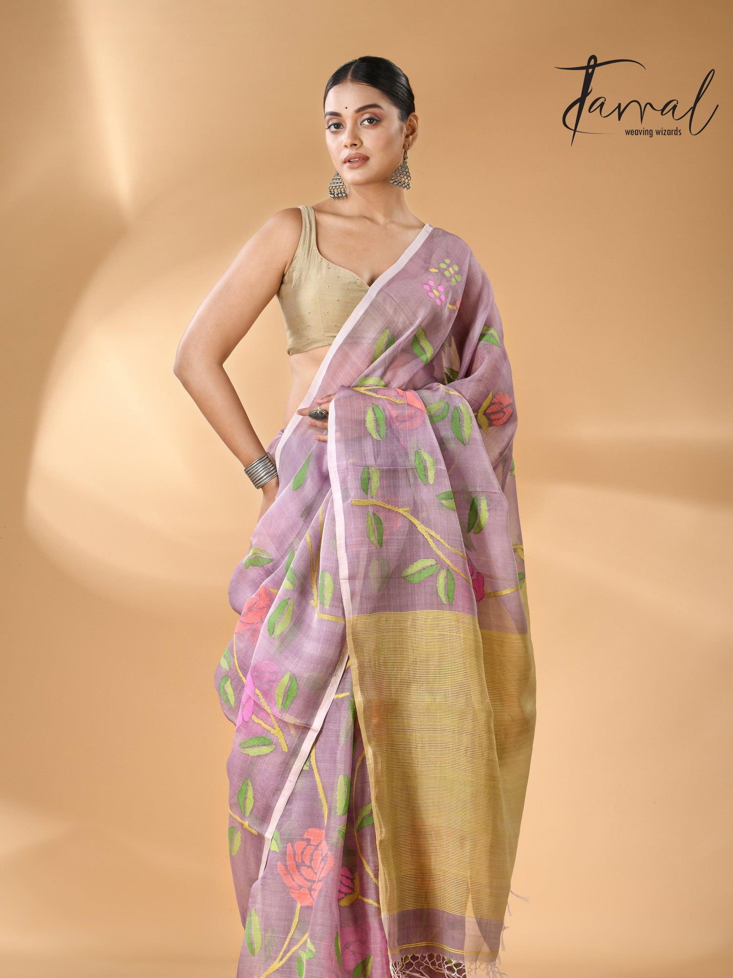 Offwhite Muslin Silk Handwoven Needle Work Jamdani Saree full