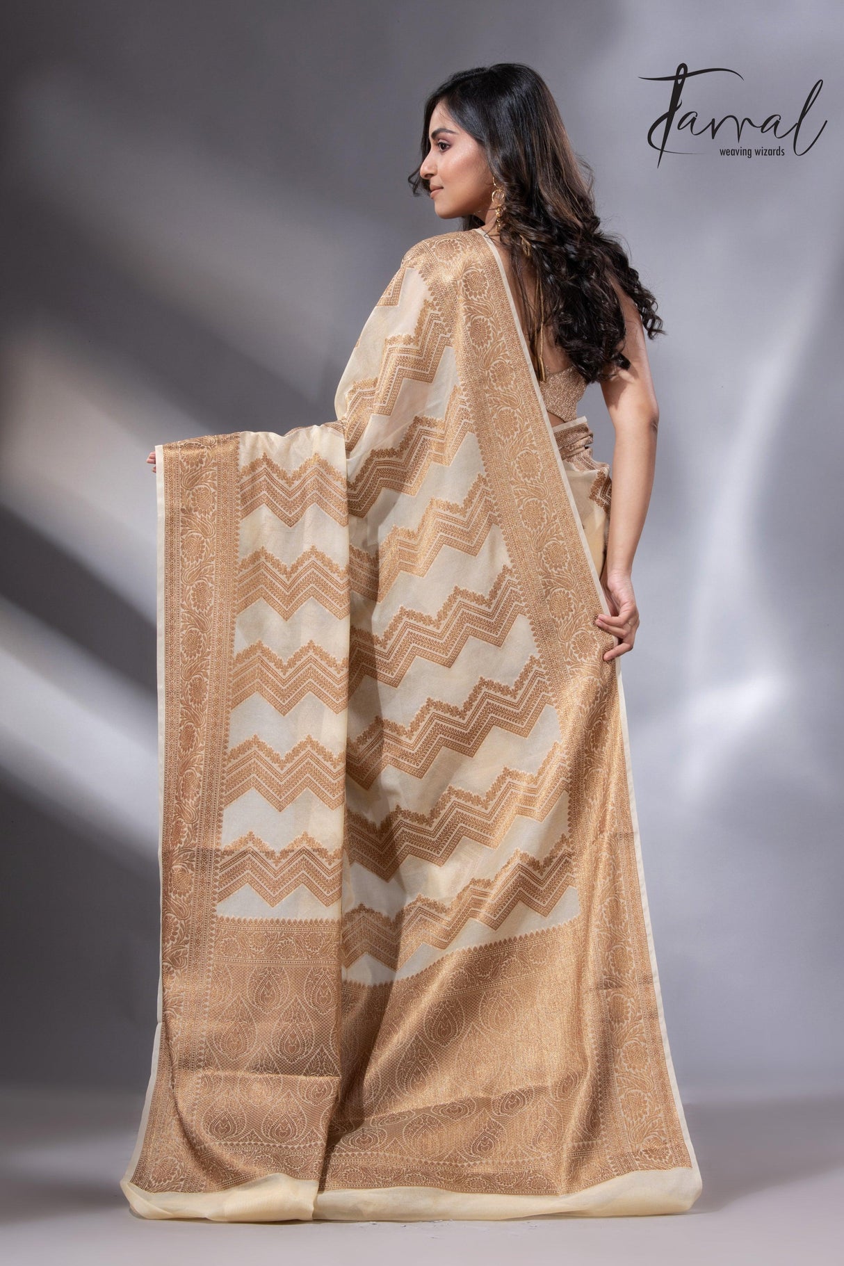 Offwhite colour with antic zari Banarasi silk handloom saree8