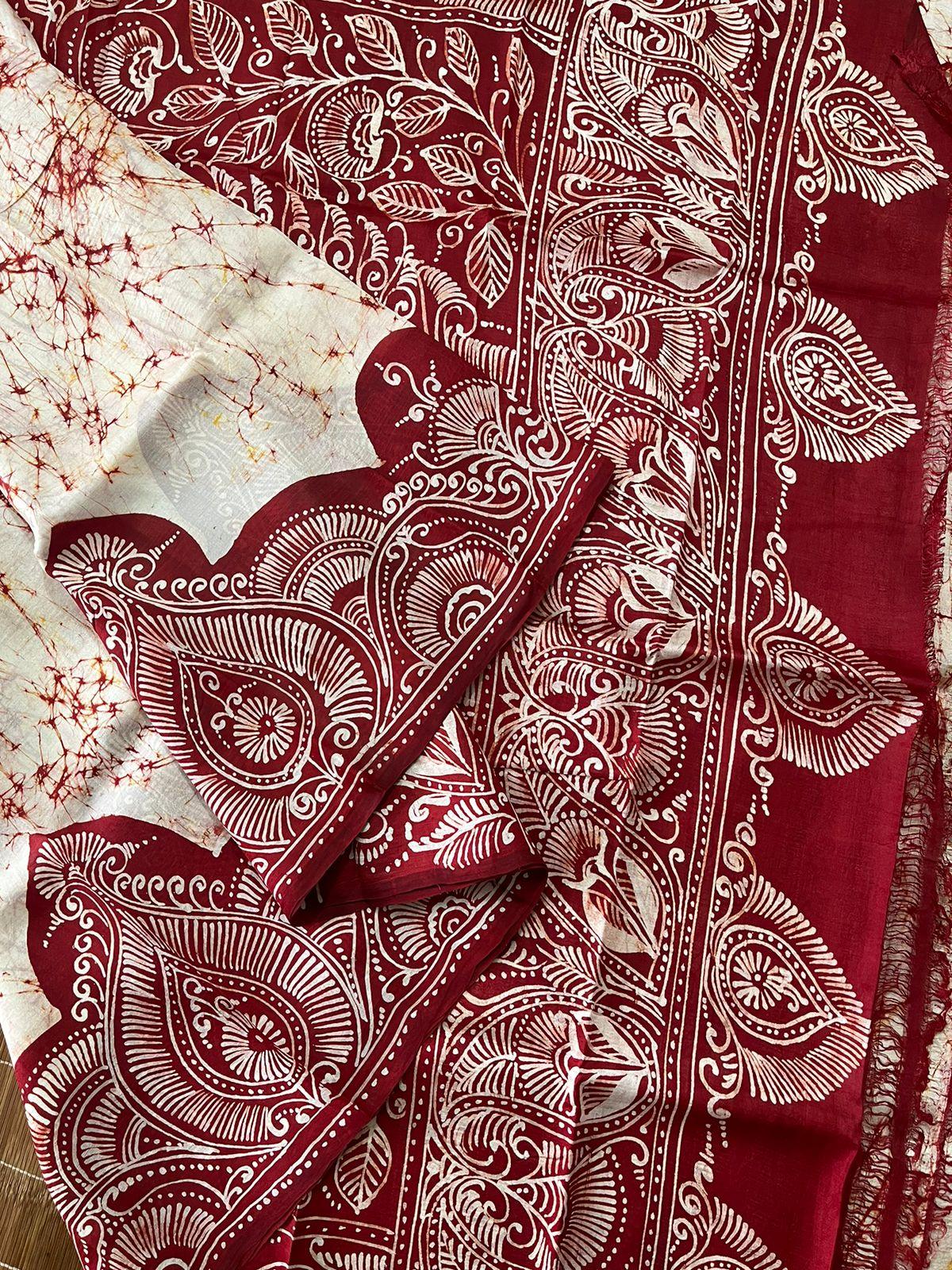 Offwhite_red_alpona_motifs_handcrafted_pure_batik_silk_saree_clss