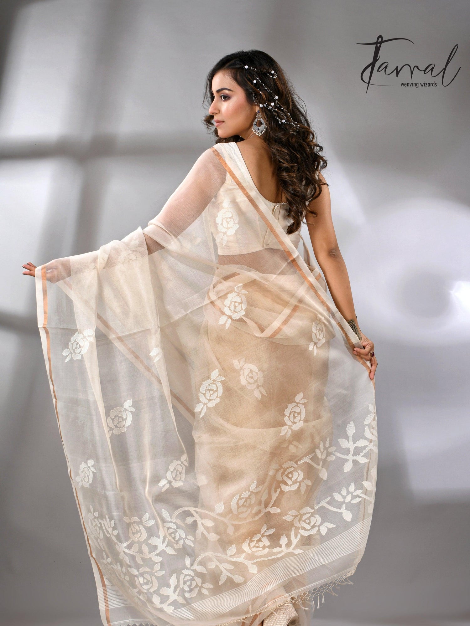 Offwhite self rose motifs handwoven jamdani saree in muslin silk - Tamal Boutique