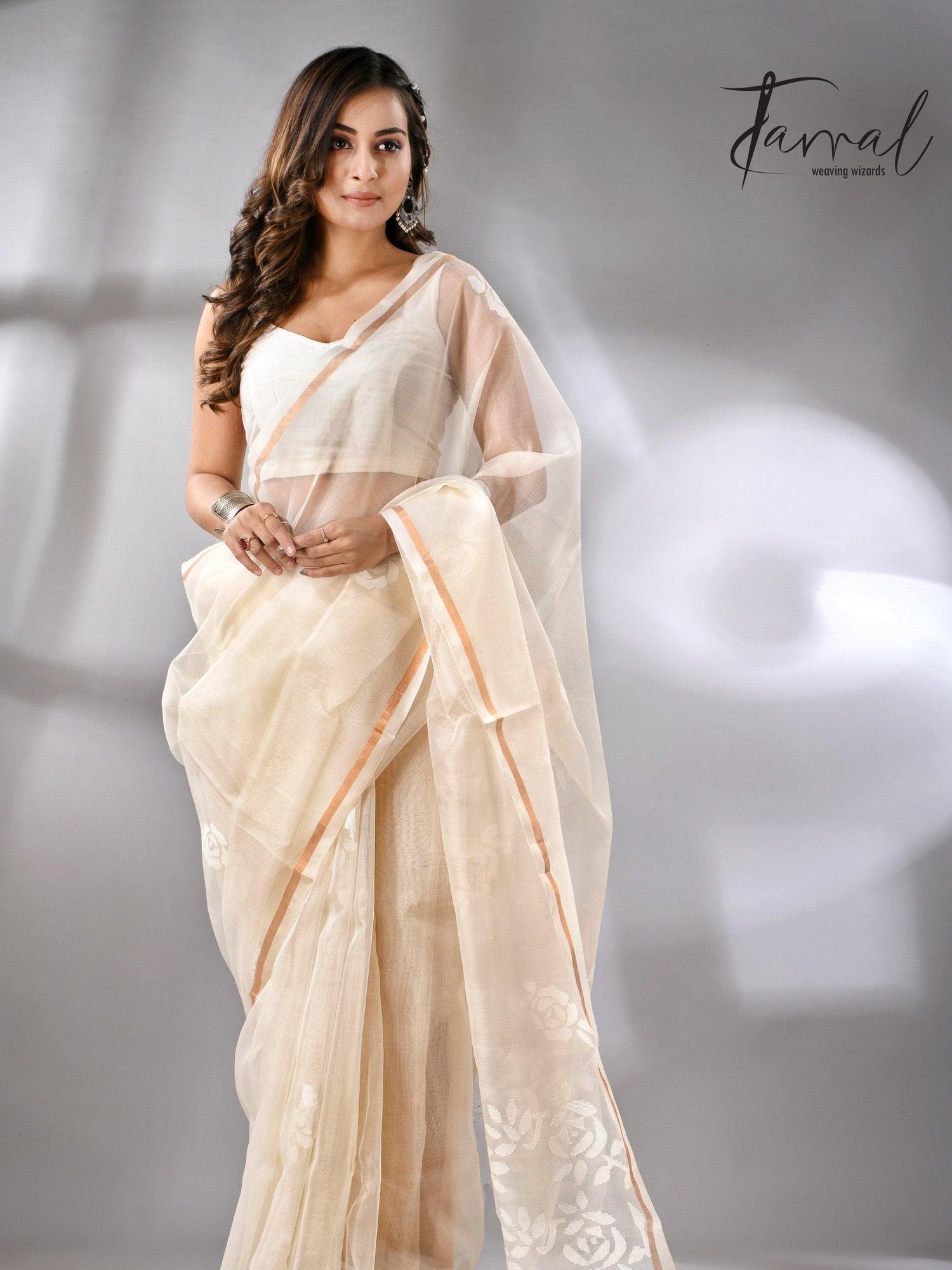 Offwhite self rose motifs handwoven jamdani saree in muslin silk - Tamal Boutique
