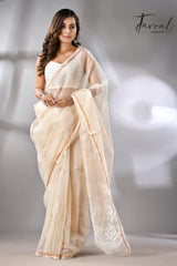 Offwhite self rose motifs handwoven jamdani saree in muslin silk - Tamal Boutique