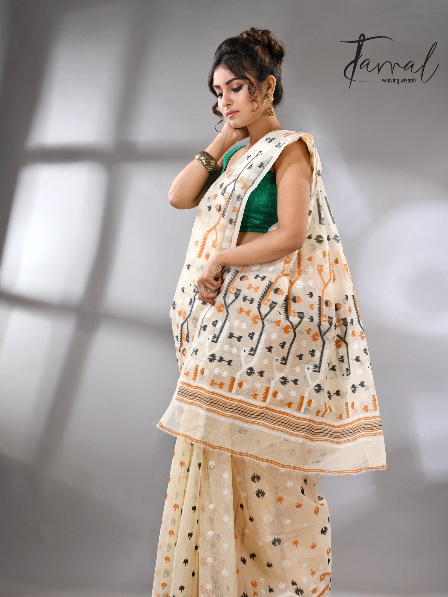 jamdani saree, jamdani, handloom, handwoven, saree, silk, dhakai, weaving, kolkatasaree, tamalboutique