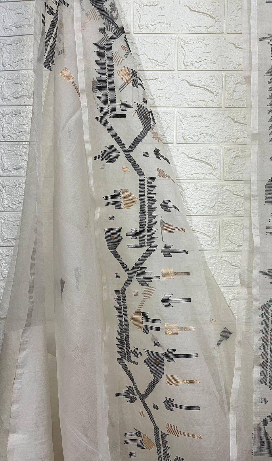 Offwhite with black & zari traditional muslin silk jamdani saree - Tamal Boutique