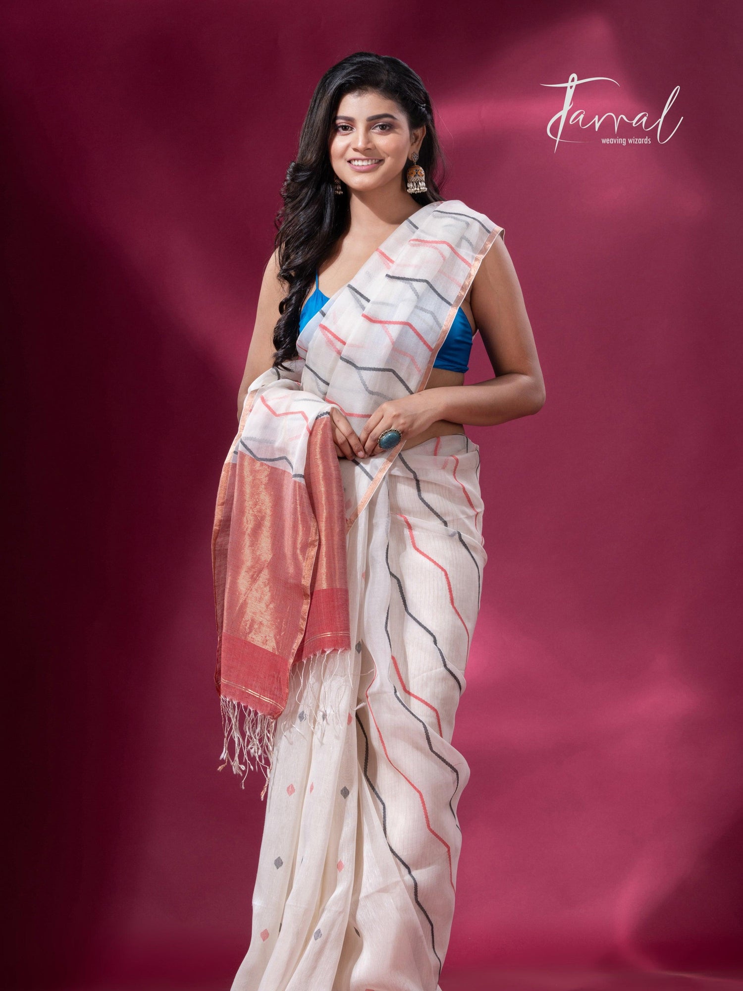 Offwhite with half silk half linen handwoven jamdani saree