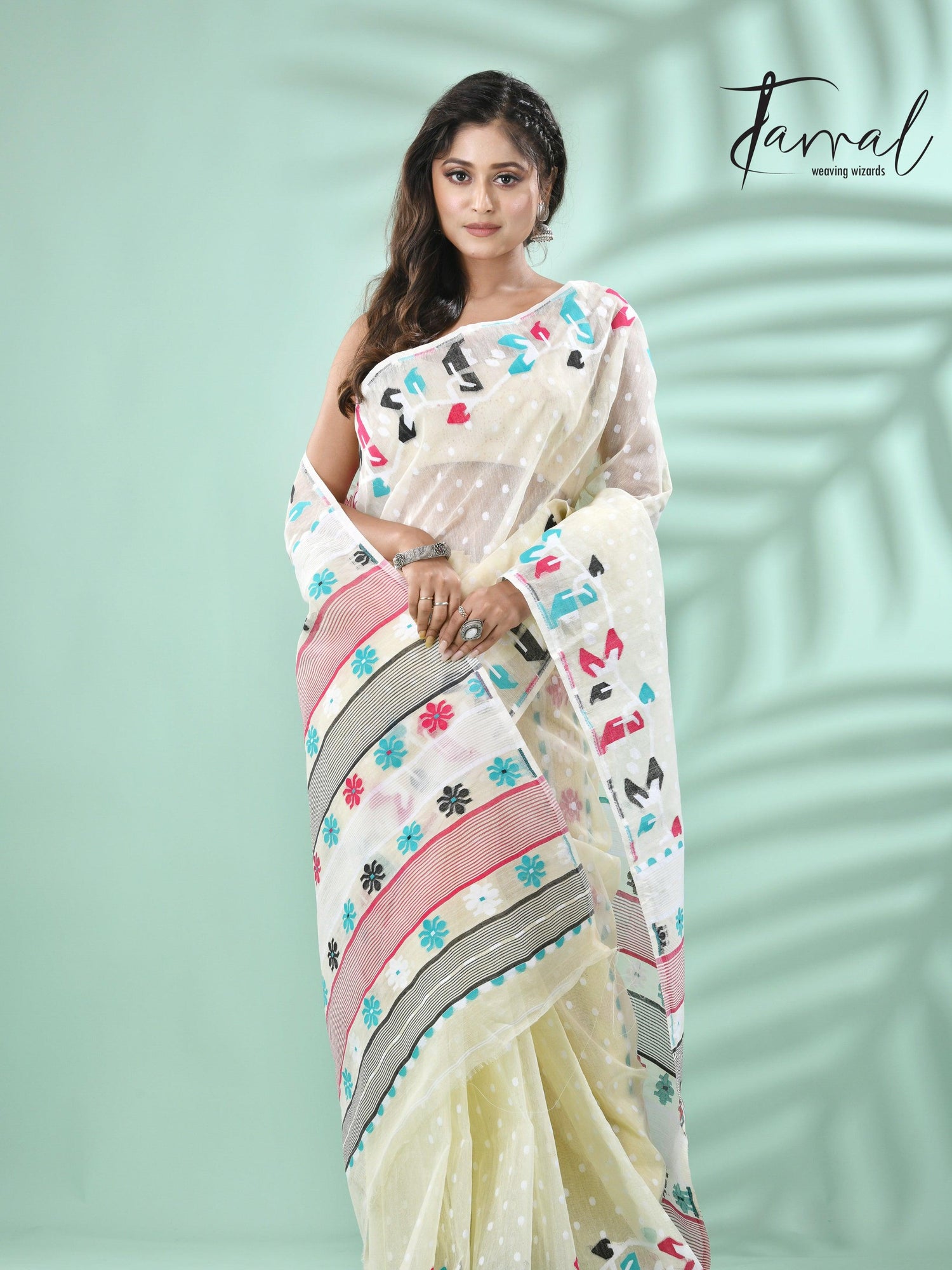 jamdani saree, jamdani, handloom, handwoven, saree, silk, dhakai, weaving, kolkatasaree, tamalboutique