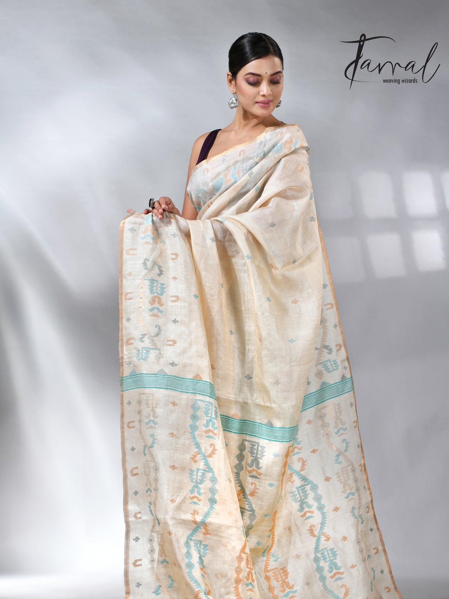 Offwhite with pink floral muslin silk handwoven jamdani saree