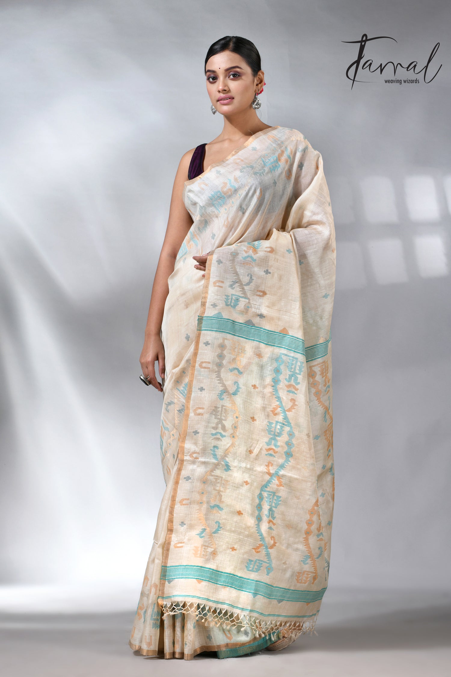 Offwhite with pink floral muslin silk handwoven jamdani saree