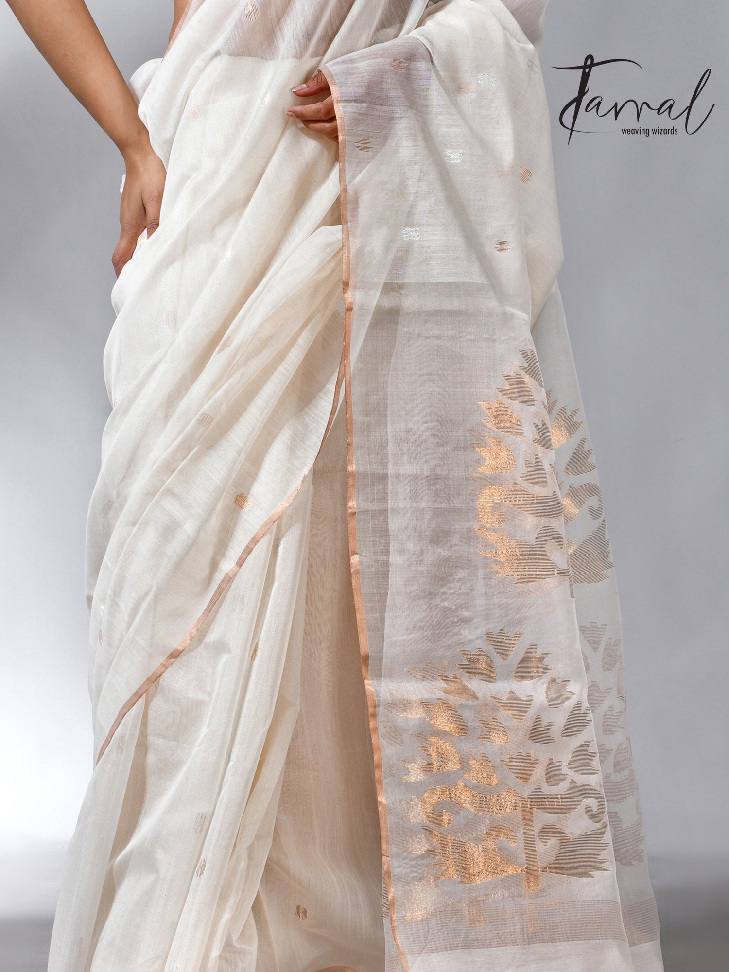 Offwhite with zari border silk cotton handwoven jamdani saree