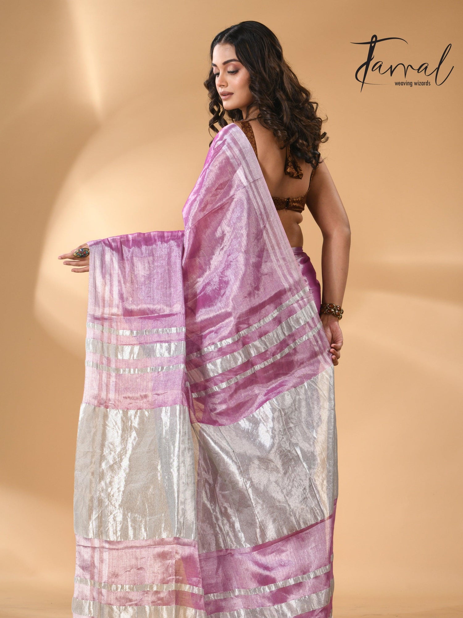 Onion silver tissue handloom saree back