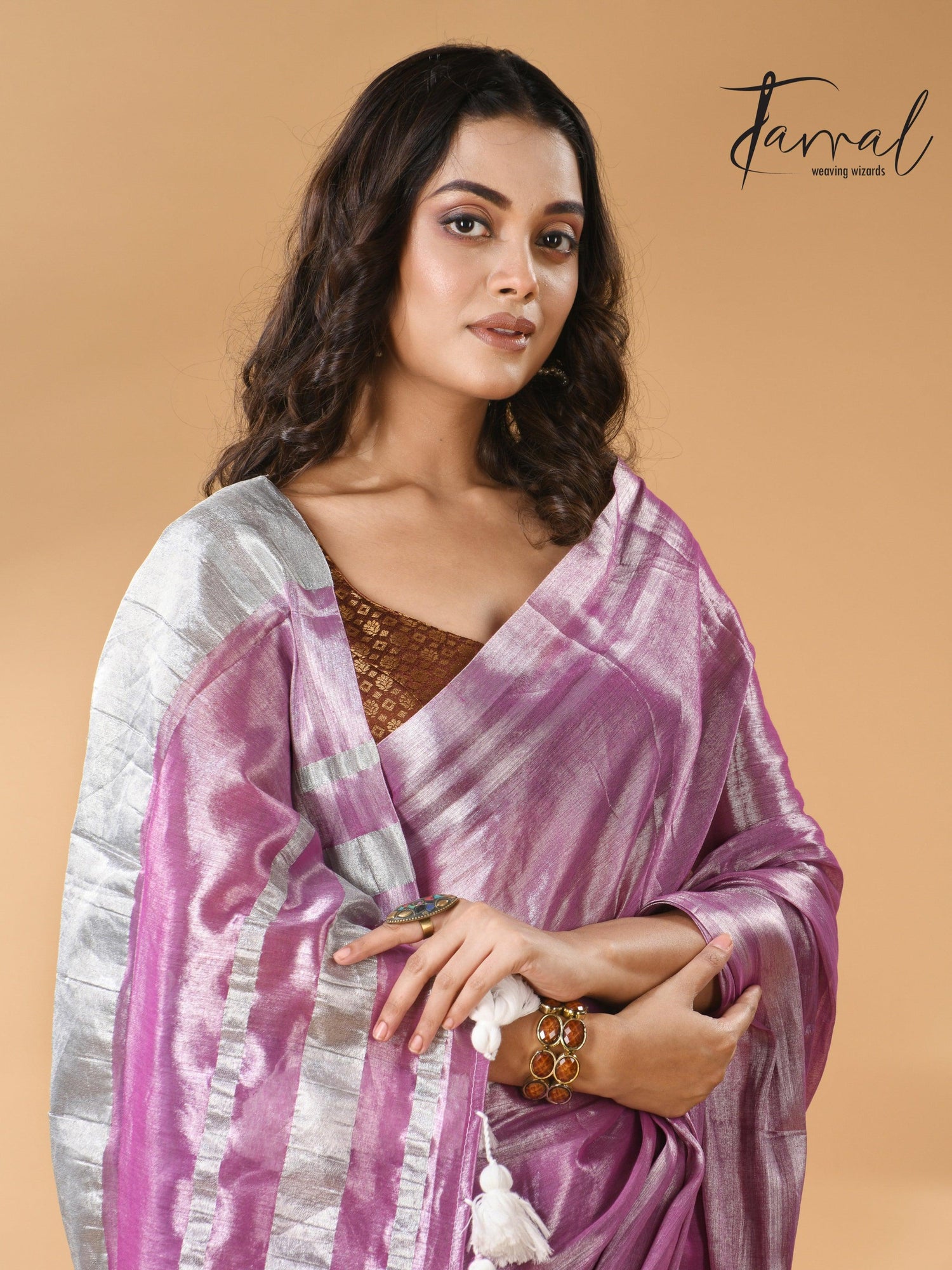 Onion silver tissue handloom saree cls