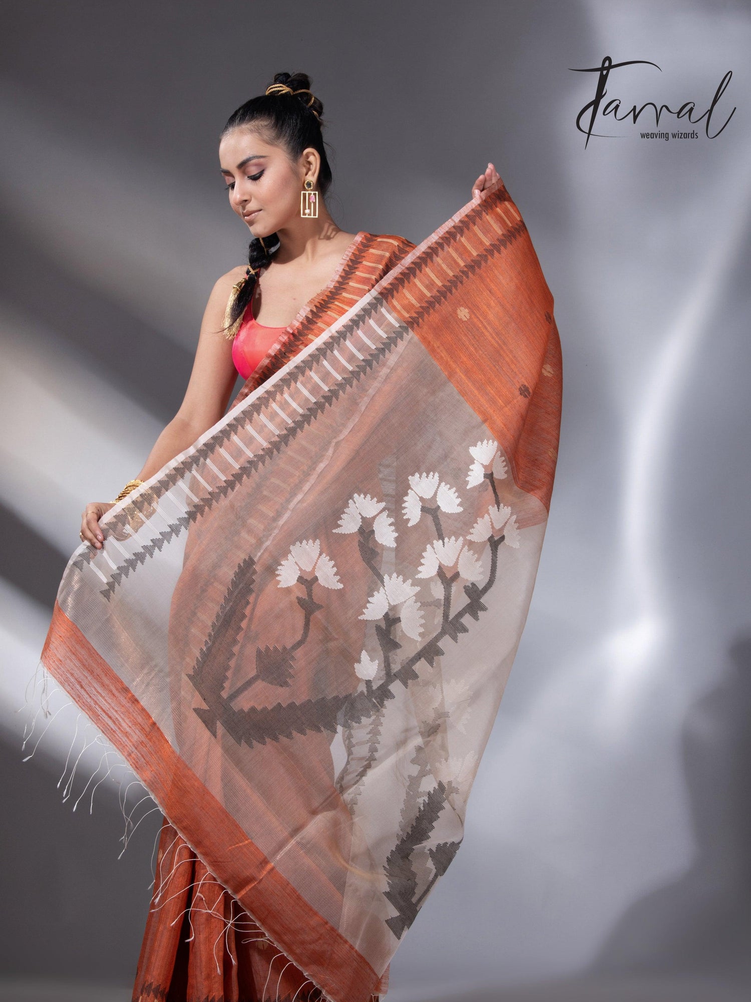 Orange Kalka Motifs Matka Silk Handwoven Jamdani Saree3