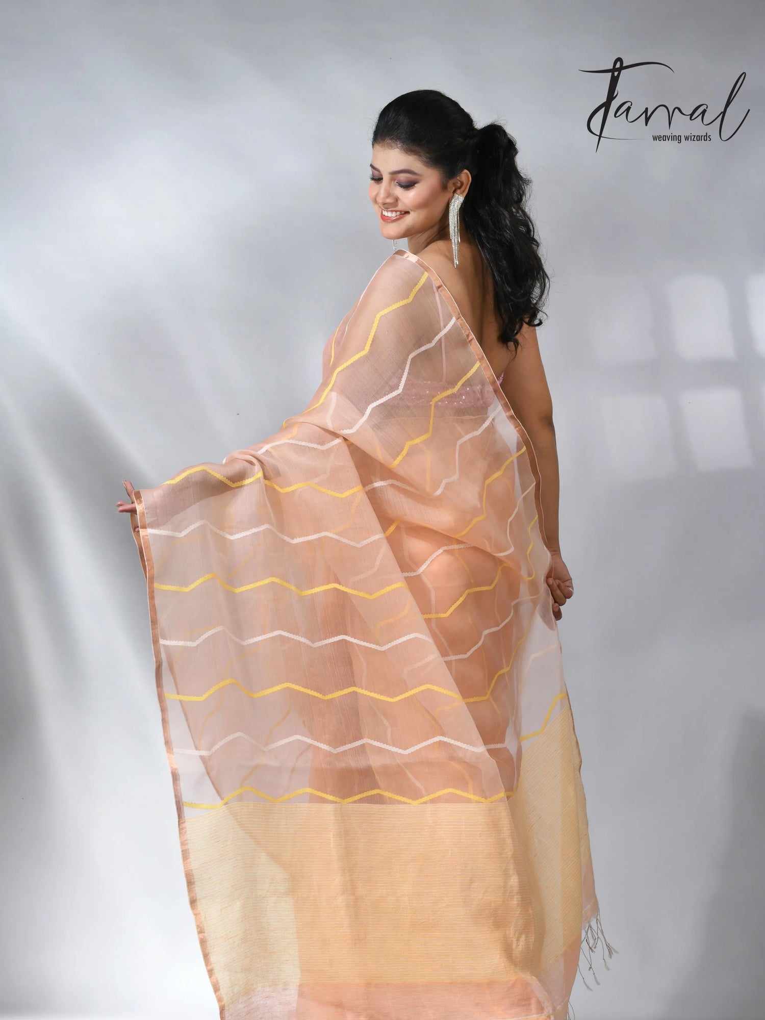 jamdani saree, jamdani, handloom, handwoven, saree, silk, dhakai, weaving, kolkatasaree, tamalboutique

