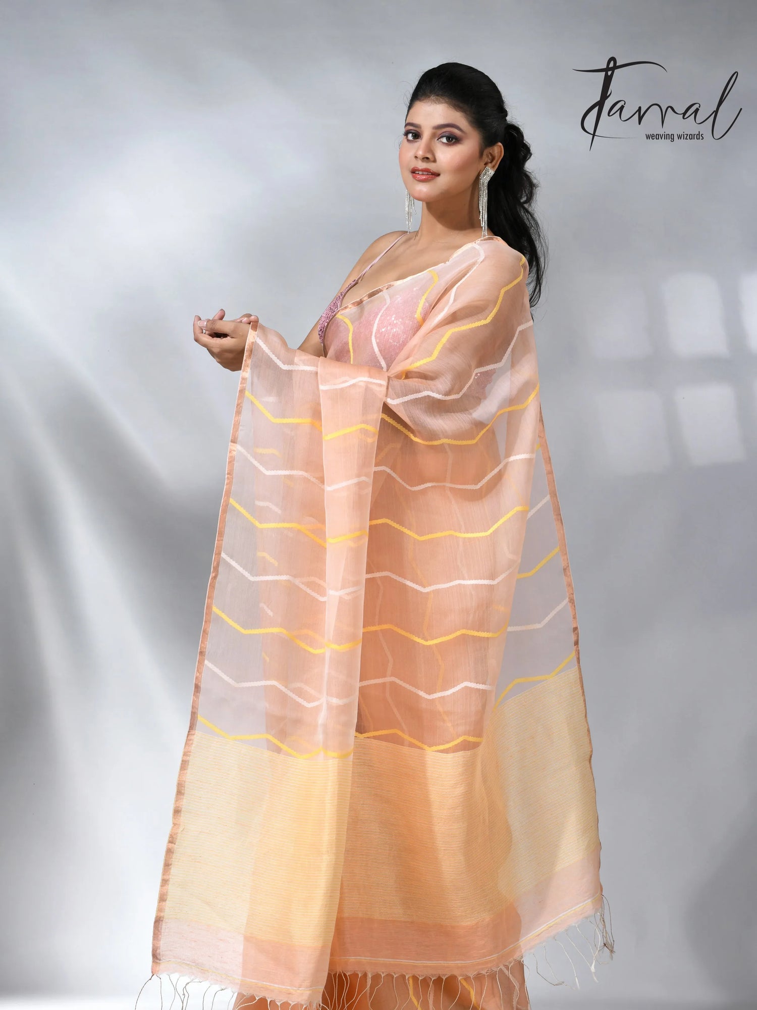 jamdani saree, jamdani, handloom, handwoven, saree, silk, dhakai, weaving, kolkatasaree, tamalboutique

