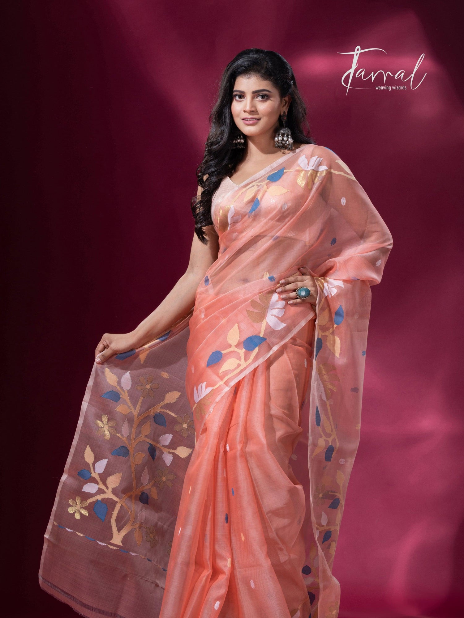 Peach with floral border muslin silk handwoven jamdani saree full2