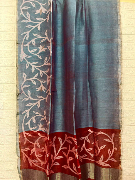 Peacock blue with red pallu border floral handwoven jamdani saree - Tamal Boutique