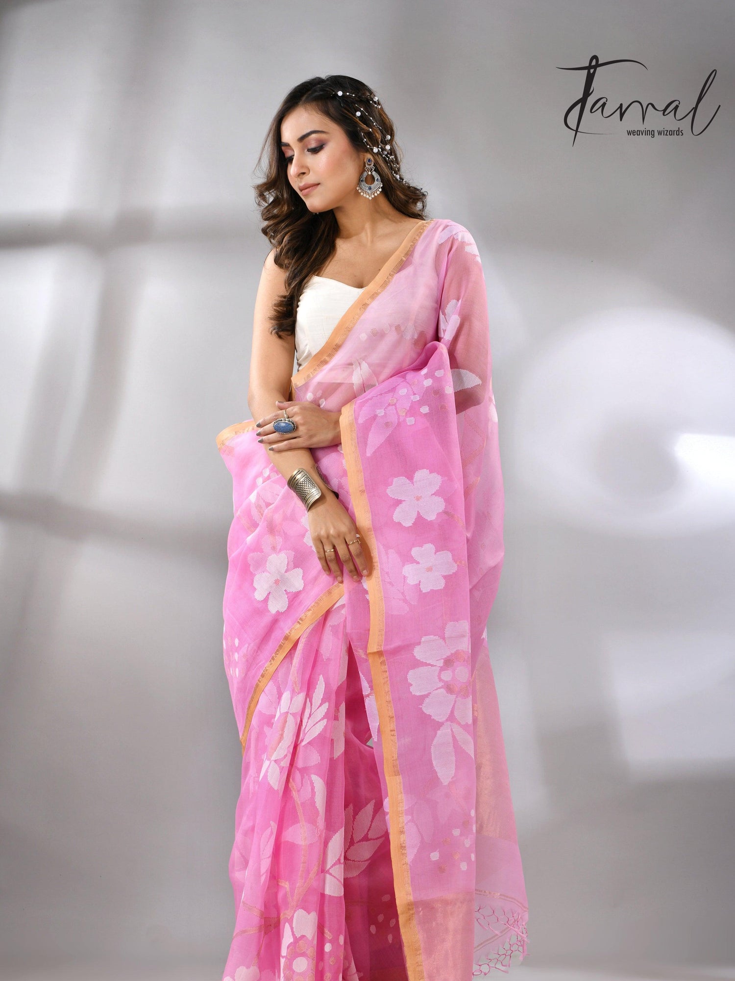 Pink Muslin Silk Handwoven Jamdani Saree Full2