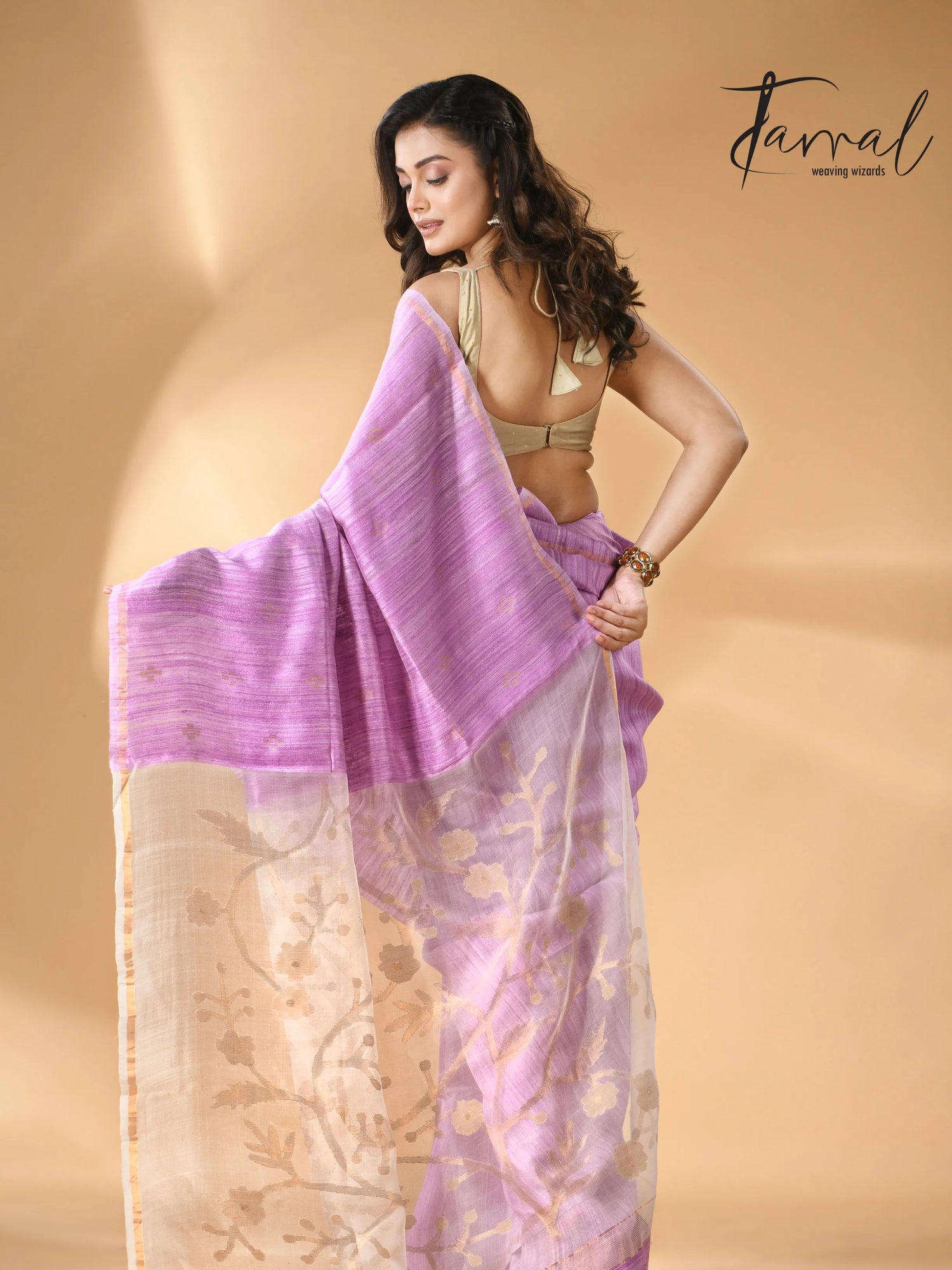 Pink with white floral pallu matka silk handwoven jamdani saree - Tamal Boutique