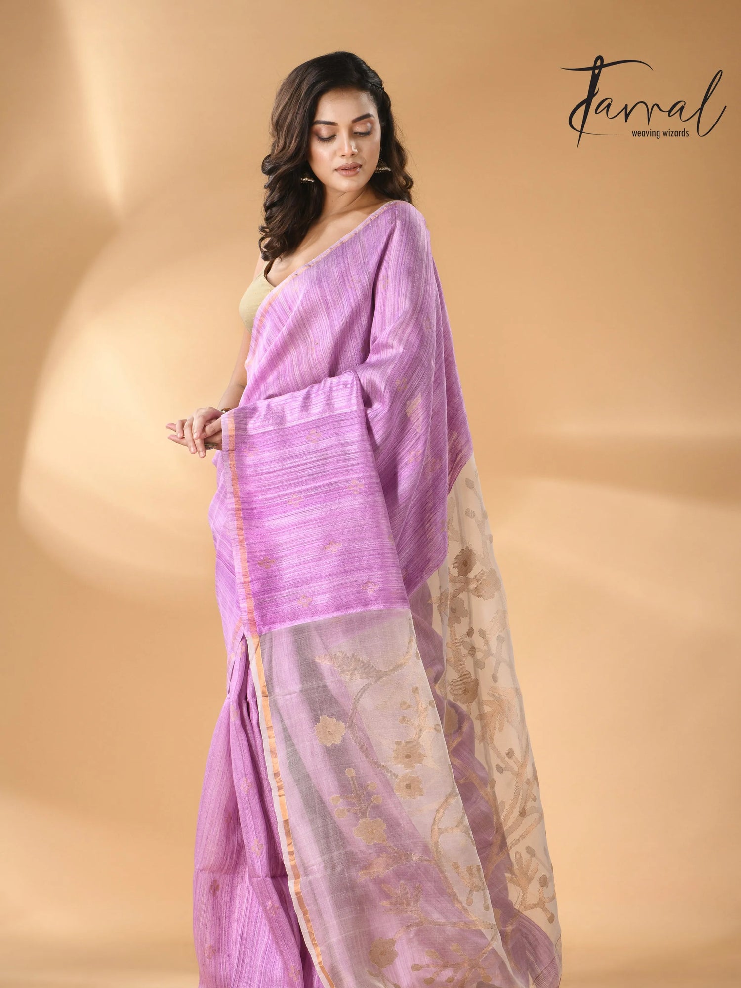 Pink with white floral pallu matka silk handwoven jamdani saree - Tamal Boutique