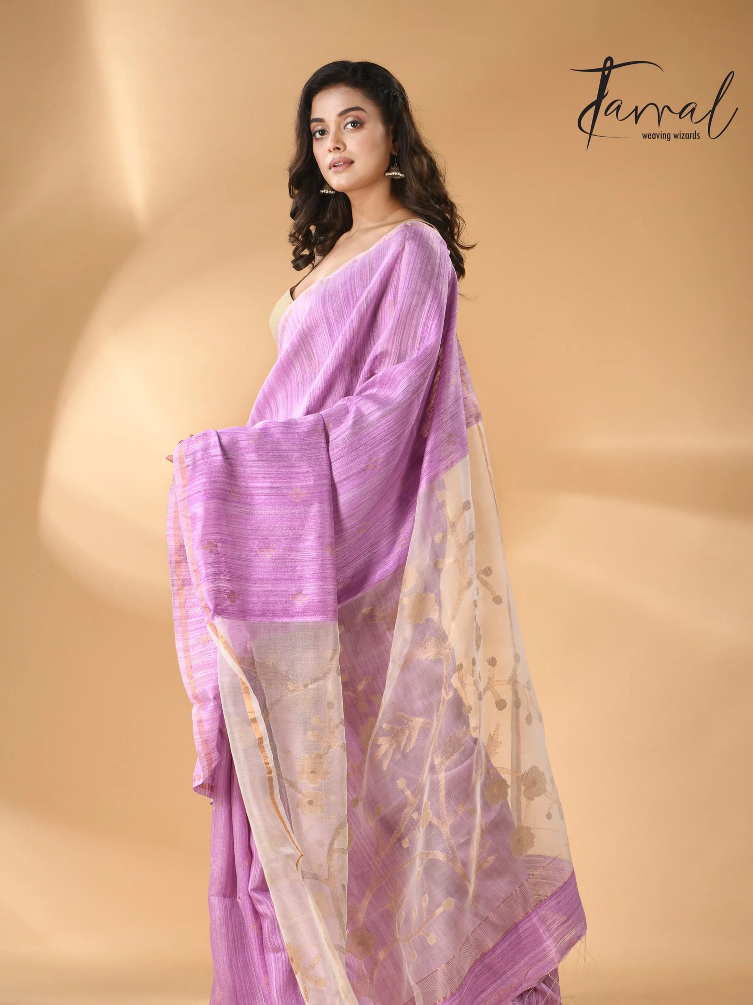 Pink with white floral pallu matka silk handwoven jamdani saree - Tamal Boutique