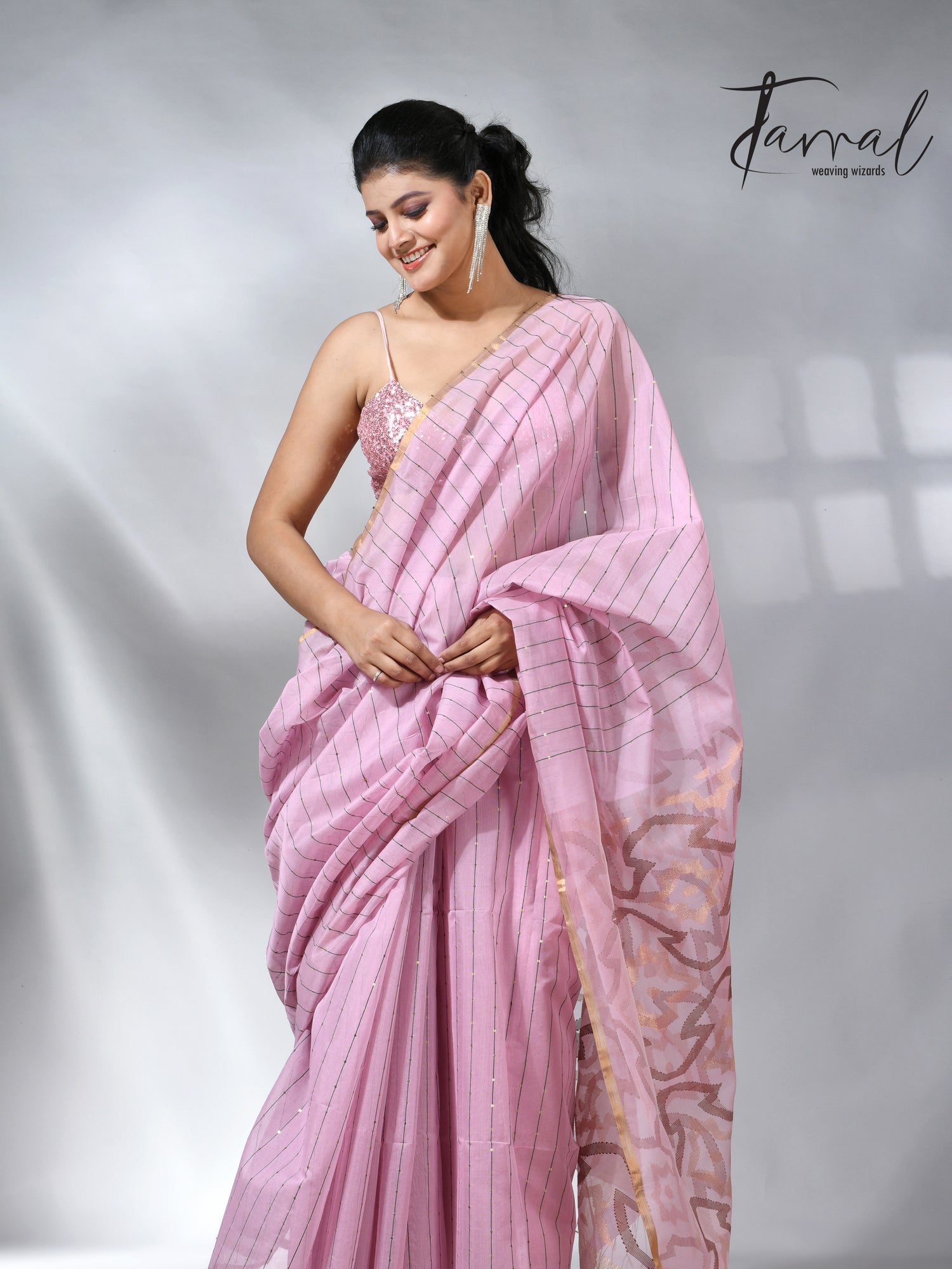Pink with zari border silk cotton handwoven jamdani saree