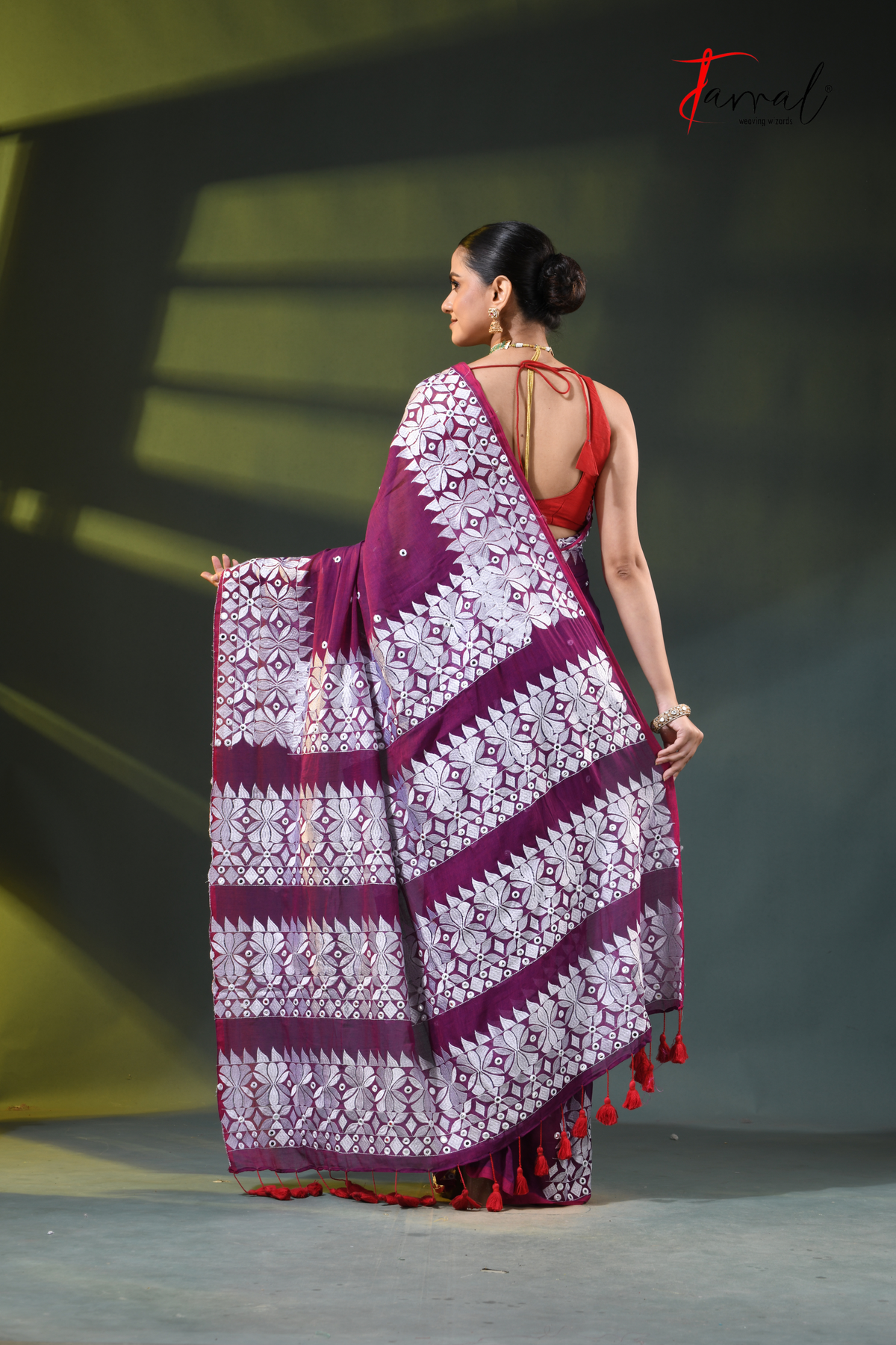 Purple Mulmul Cotton Saree with White Kathiyawadi Embroidery | Cross-Regional Craft | Tamal Boutique