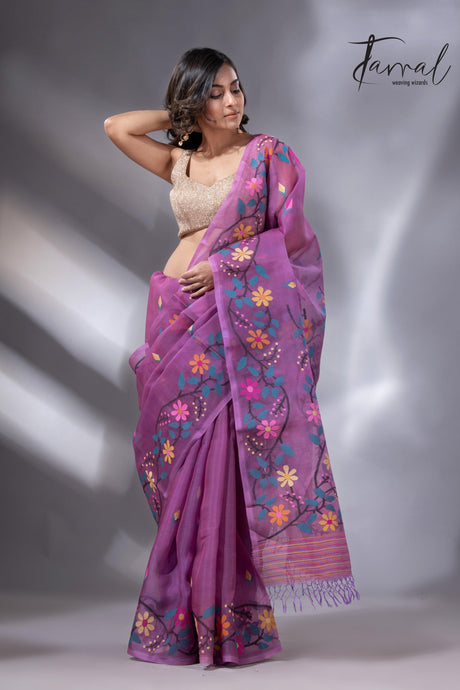 Purple floral border handwoven muslin jamdani saree3