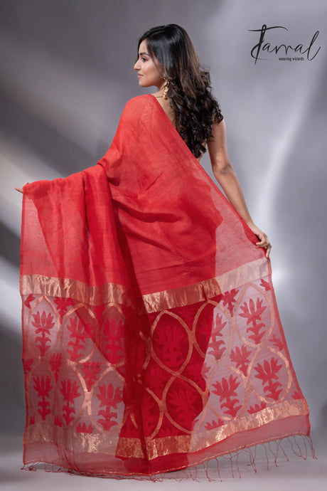 Red Lotus Elegance pallu silk linen handwoven jamdani saree back