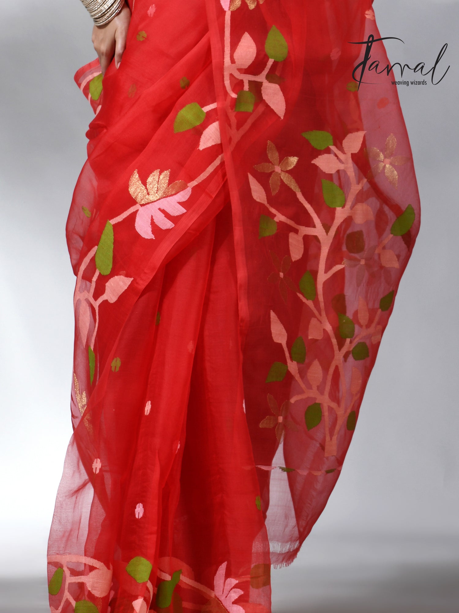 Red colour floral border muslin silk handwovn jamdani saree