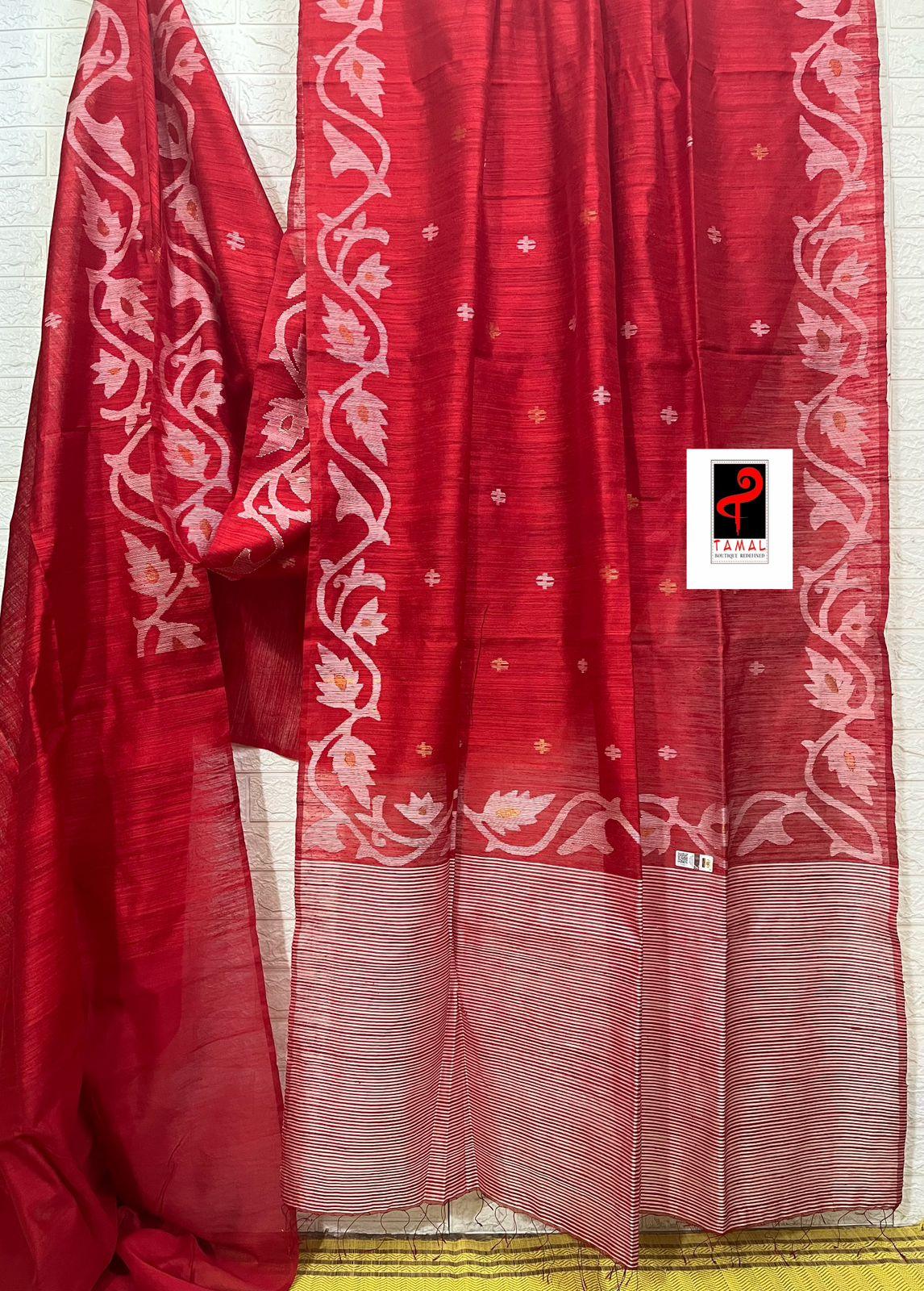 Red with white alpona motifs handwoven jamdani saree in matka silk - Tamal Boutique