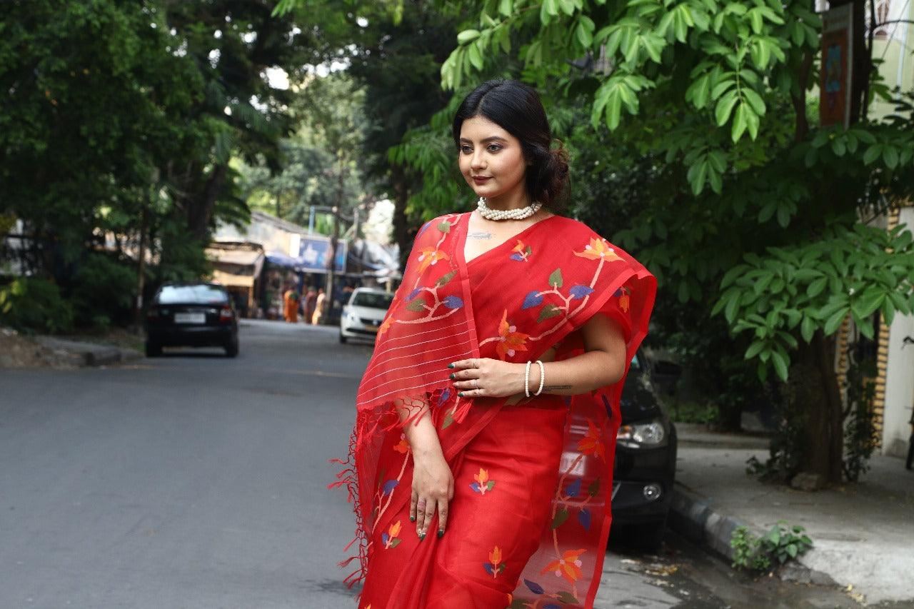 Red with multi colour muslin silk handwoven jamdani saree - Tamal Boutique
