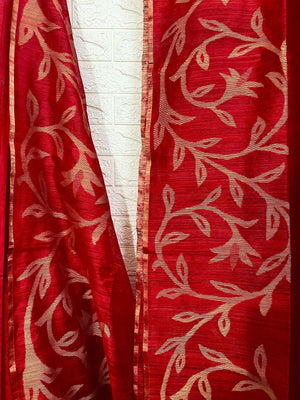 Red hot with golden zari border matka silk handwoven jamdani saree - Tamal Boutique