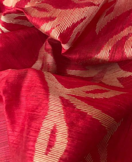 Red hot with golden zari border matka silk handwoven jamdani saree - Tamal Boutique