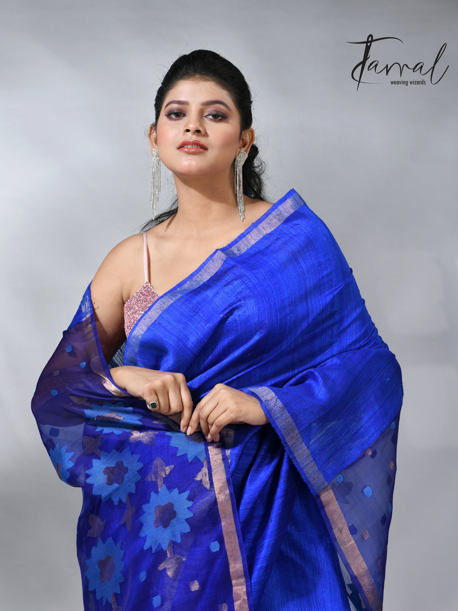 Royal blue with zari border matka silk handwoven jamdani saree