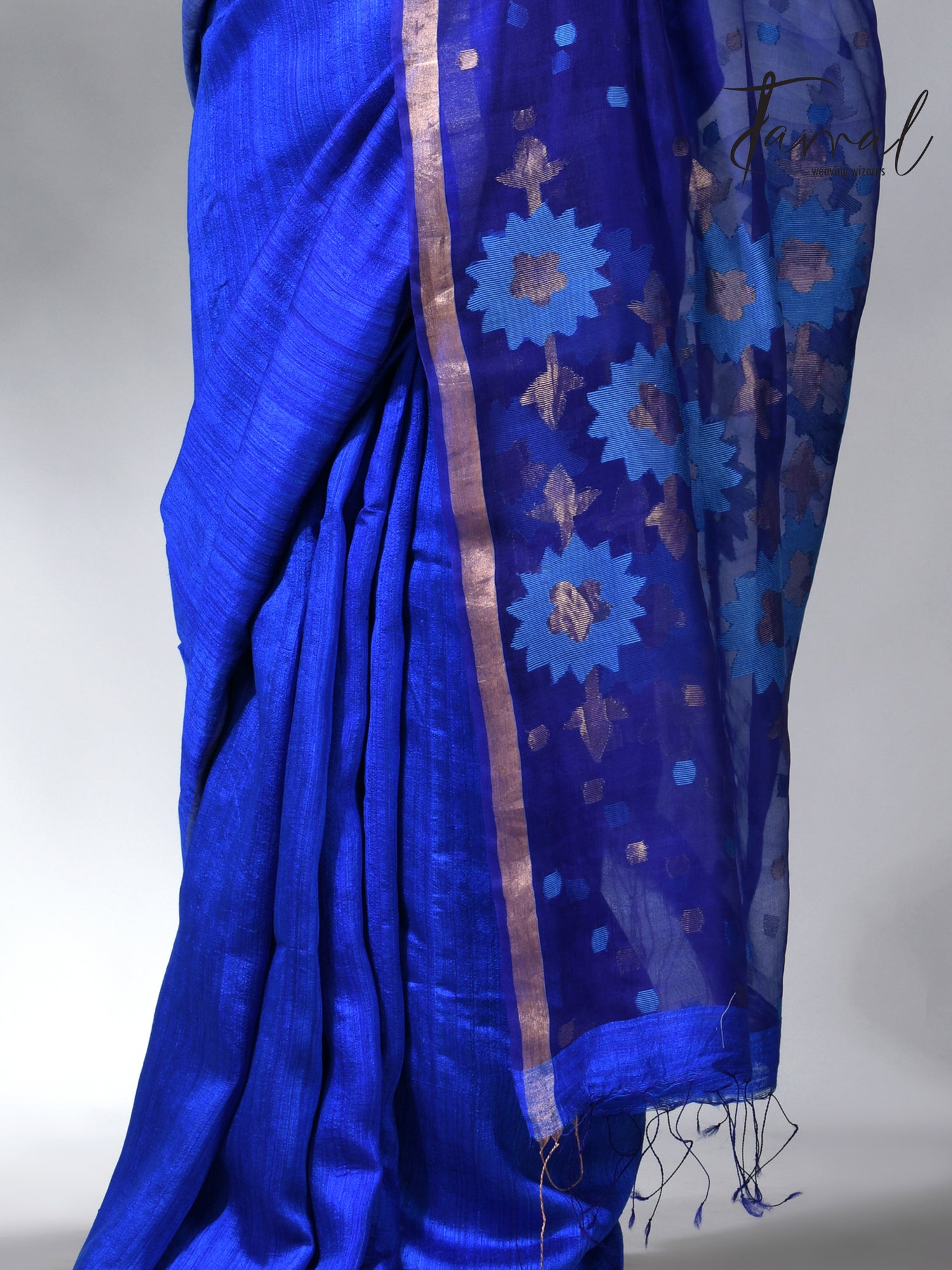 Royal blue with zari border matka silk handwoven jamdani saree
