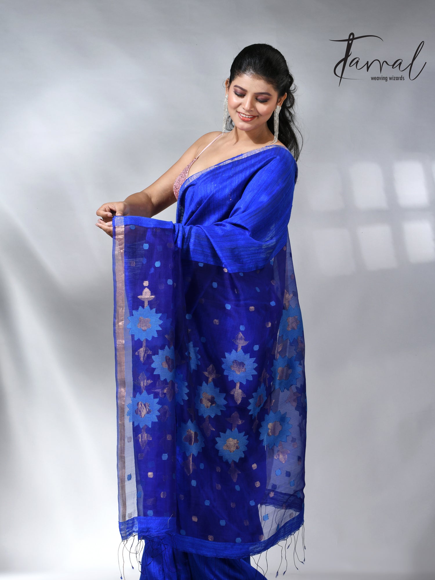 Royal blue with zari border matka silk handwoven jamdani saree