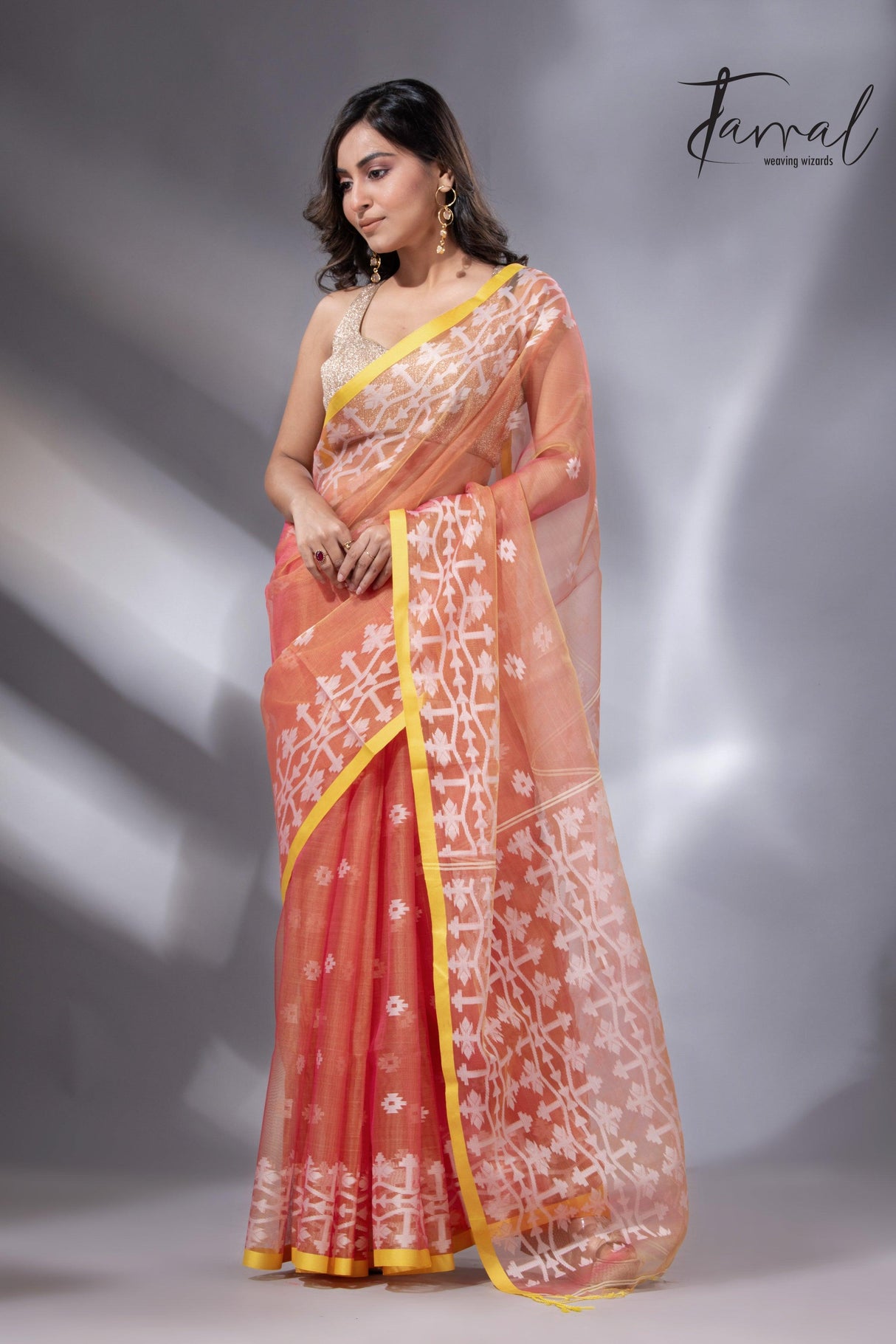 jamdani saree, jamdani, handloom, handwoven, saree, silk, dhakai, weaving, kolkatasaree, tamalboutique