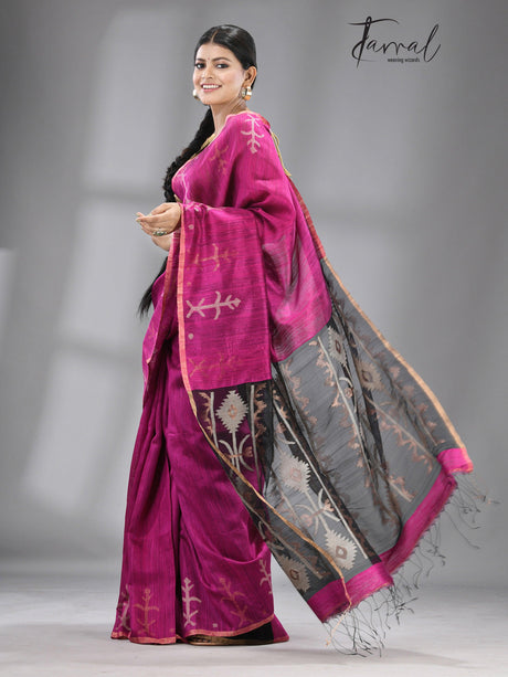 Rani with black colour traditional handwoven matka silk handwoven jamdani saree - Tamal Boutique