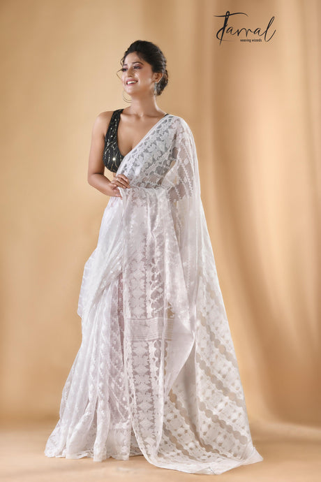 Sweta Subhra handloom soft dhaki jamdani saree - Tamal Boutique