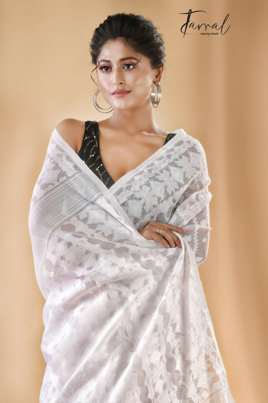 Sweta Subhra handloom soft dhaki jamdani saree - Tamal Boutique