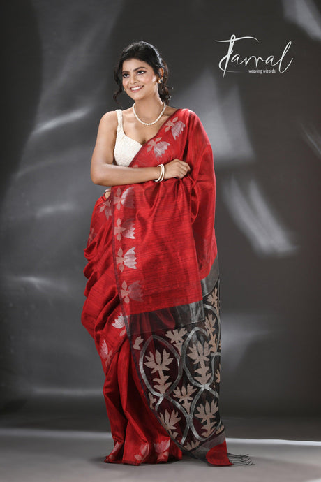 Red with golden lotus matka silk handwoven jamdani saree - Tamal Boutique